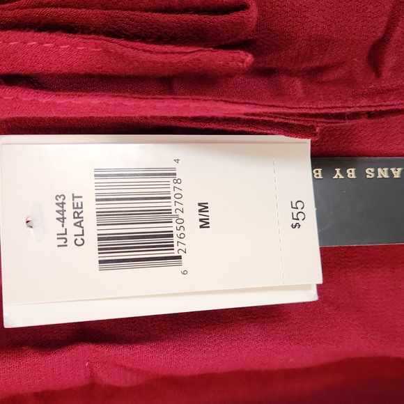 Cold Shoulder Top - Picture 6 of 8